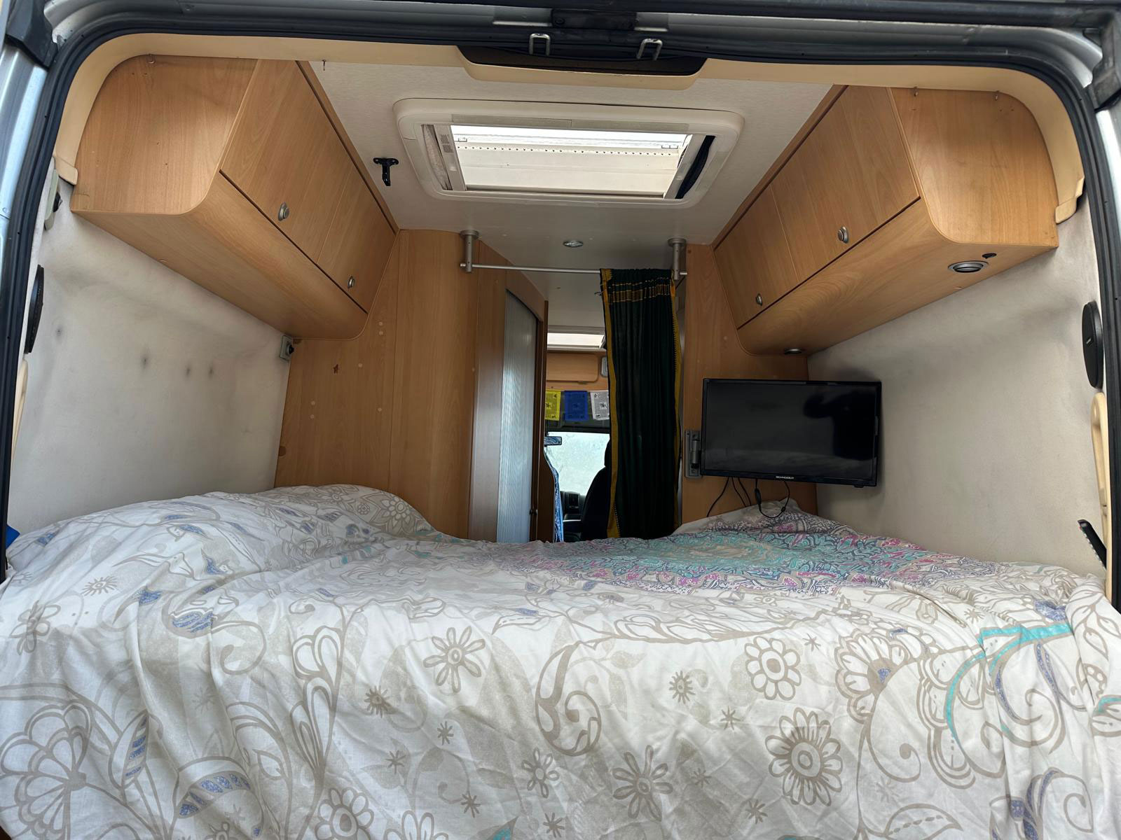 alquiler camper con etiqueta eco en vigo pontevedra